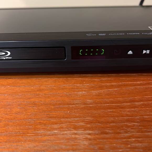 LG BLU-RAY DISC PLAYER BD630 - Picture 5 of 16
